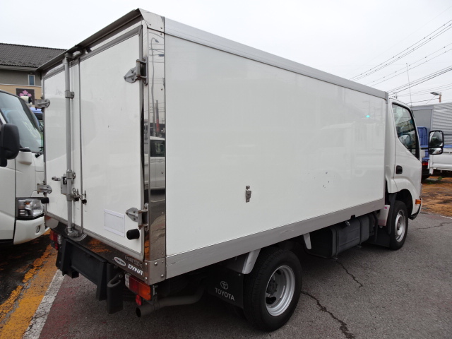 ﾀﾞｲﾅ・ﾄﾖｴｰｽ冷凍車-22℃設定デンソー製低温冷凍車　2.0G　5MT　バックモニターホワイト
