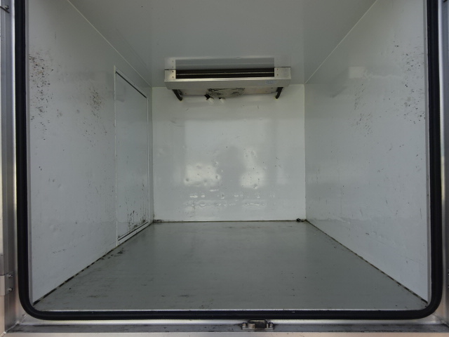 ミニキャブトラック冷凍車-5℃設定菱重製冷凍機　２コンプレッサー　強化サス　スライドドア　ＡＴ　ナビ　ブルートゥース　売約済ホワイト