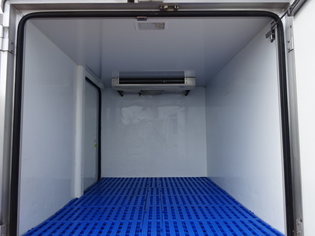 ミニキャブトラック冷凍車-5℃設定　AT　菱重製冷凍機　50ｍｍ保冷庫　２コンプレッサー　強化サス　バックモニター  売約済ホワイト