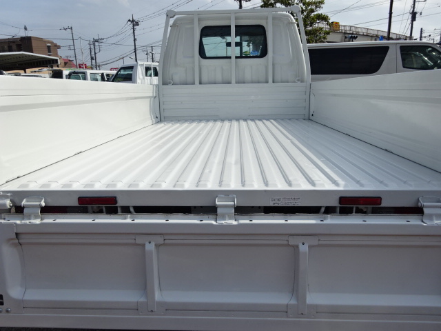 ボンゴ トラック1.15t積載  ワイドロー　1.8G 　ＡＴ　売約済ホワイト
