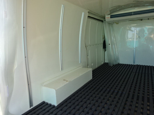 ﾊｲｴｰｽ･ﾚｼﾞｱｽｴｰｽバン冷蔵冷凍車-7℃設定デンソー製冷凍機　2.0ガソリン　ETC　バックカメラ　売約済ホワイト