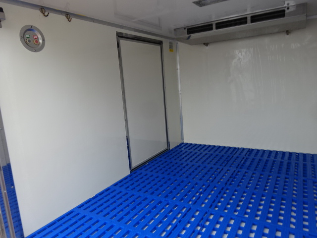 ＮＴ100クリッパートラック冷凍車-25℃設定日章冷凍製冷凍機　２コンプレッサー　スライドドア　ＡＴ　ホワイト
