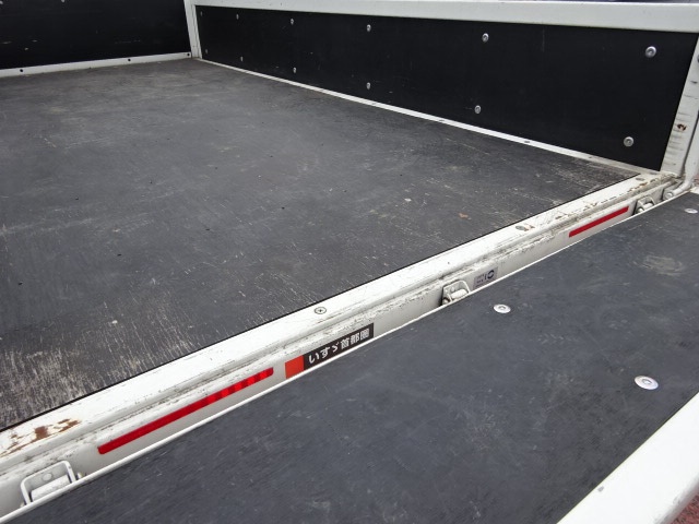 エルフ 平ボディ1.55t積載10尺　ロングジャストロー　3.0Dターボ　スムーサーEx売約済ホワイト