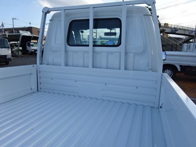 ボンゴ トラック1.15t積載　1.8ガソリン　AT　 フル装備 　ナビTV　ETC　外装仕上げ車輌 売約済ホワイト