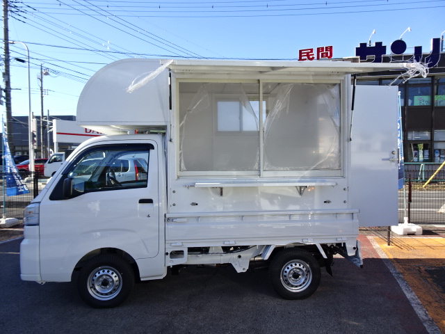 ハイゼット　キッチン　移動販売車キッチンカー　移動販売車　着脱可能４ナンバー　強化サス　CVTホワイト