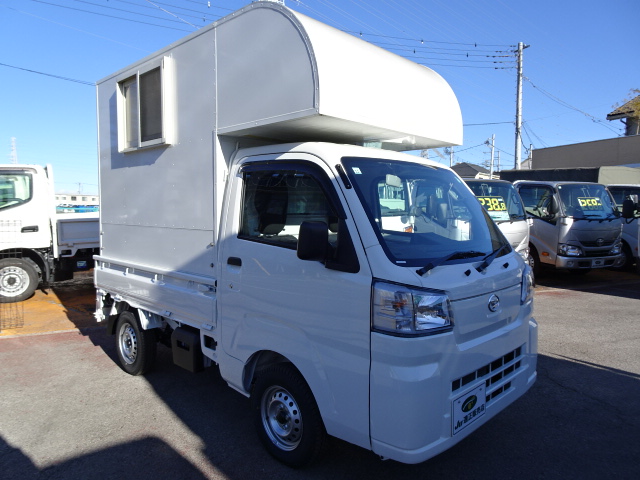 ハイゼット　キッチン　移動販売車キッチンカー　移動販売車　着脱可能４ナンバー　強化サス　5MTホワイト