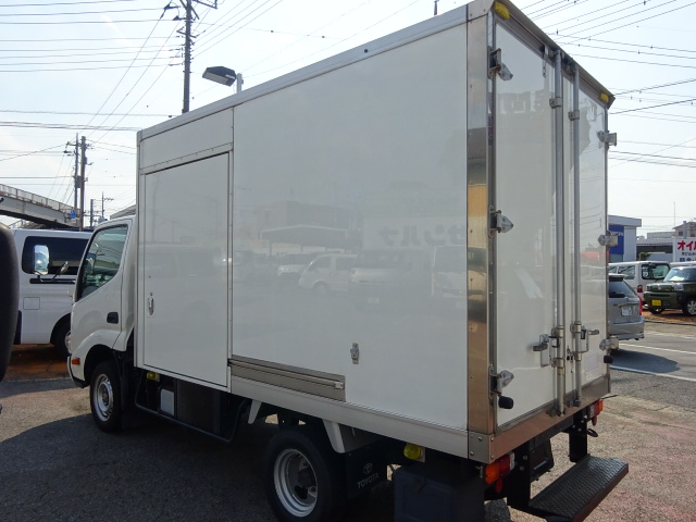 ﾀﾞｲﾅ・ﾄﾖｴｰｽ冷凍車－7℃設定 デンソー製冷凍機 サイドドア バックモニター付 2.0G 5F 売約済白