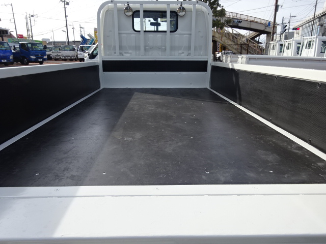 ﾀﾞｲﾅ・ﾄﾖｴｰｽ平ボディ　ゲート付2t積載 10尺 フルジャストロー 4.0Dターボ  5F　600Kg垂直ゲート　新品木製床ホワイト
