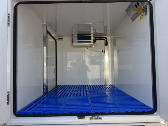 ハイゼット トラック冷凍車 中古車-7℃設定デンソー製冷凍機　ハイルーフ　AT　強化サス　サイドドア　FRP製荷箱 売約済ホワイト