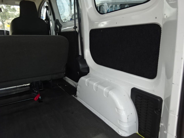 デリカトラック保冷車DX 5ドア　1.6Ｇ　ＡＴ　メモリーナビ　フルセグＴＶ　バックモニター　キーレス付ホワイト