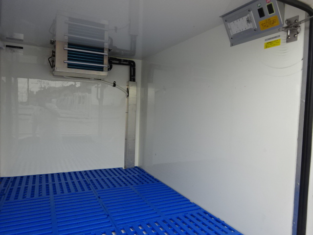 ハイゼット トラック冷凍車 中古車-7℃設定デンソー製冷凍機　ハイルーフ　AT　強化サス　サイドドア　FRP製荷箱　バックモニターホワイト