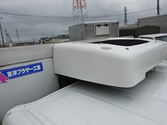 ＮＴ100クリッパートラック冷凍車-30℃設定  AT　菱重製冷凍機　バックモニター  箱厚１００ｍｍ  売約済ホワイト